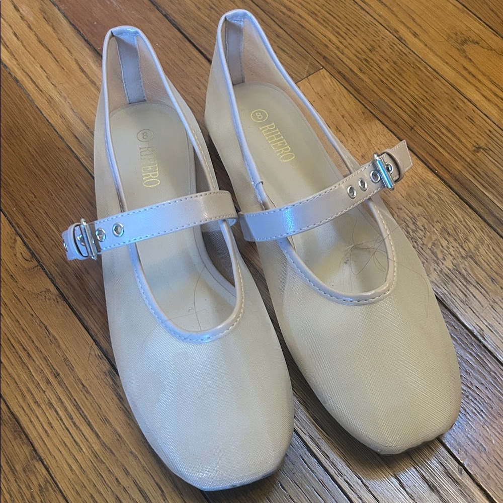 Women’s Beige Mesh Ballet Flats